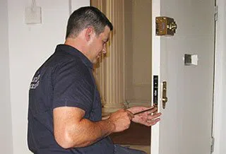 Safe Key Locksmith Service San Diego, CA 619-824-3411 - locksmith-6
